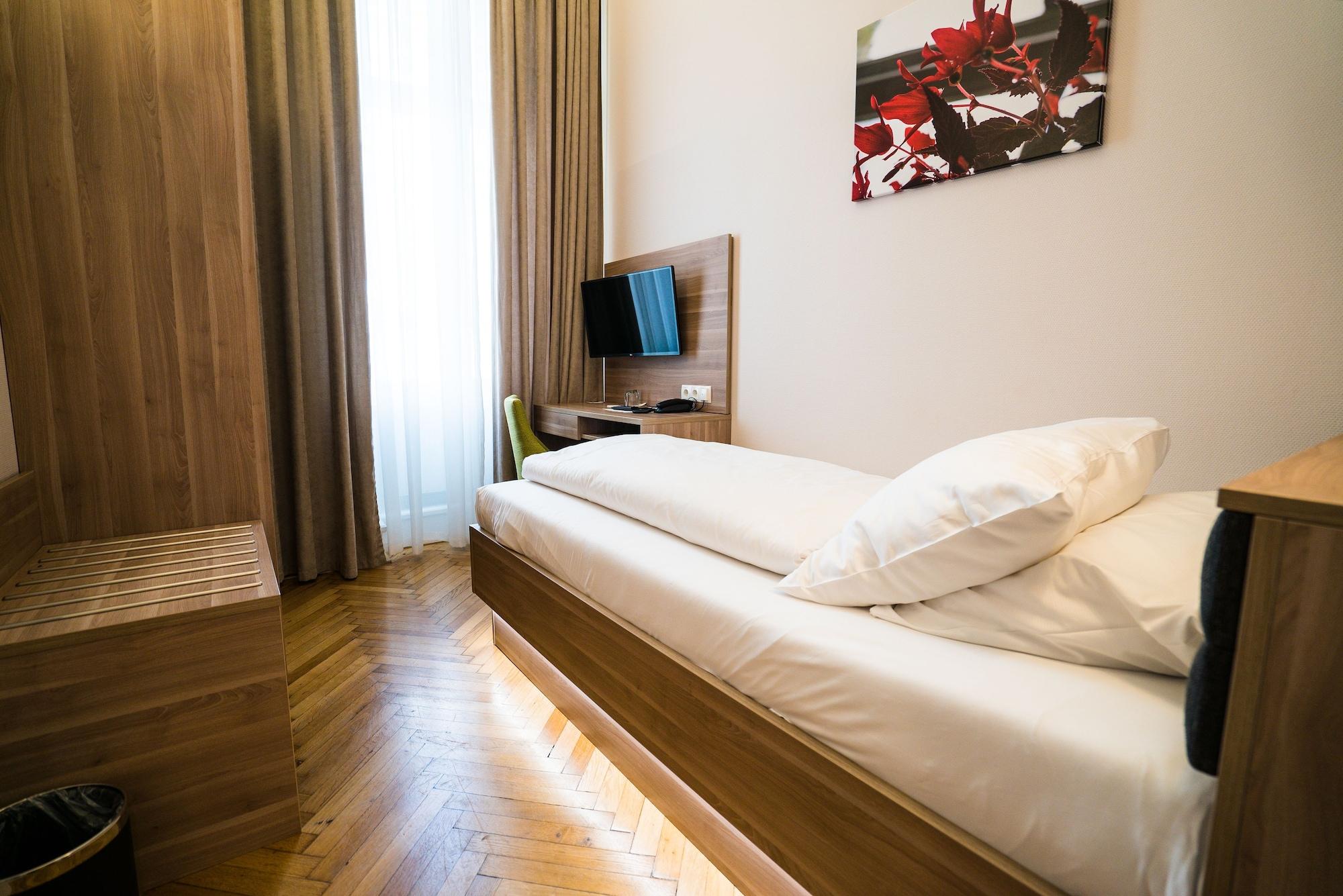 Marc Aurel - Center Hotel